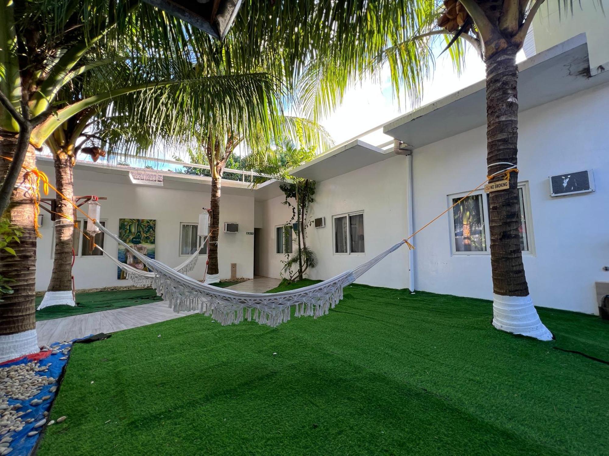 Auberge de jeunesse Boracay Backpackers à Balabag  Extérieur photo