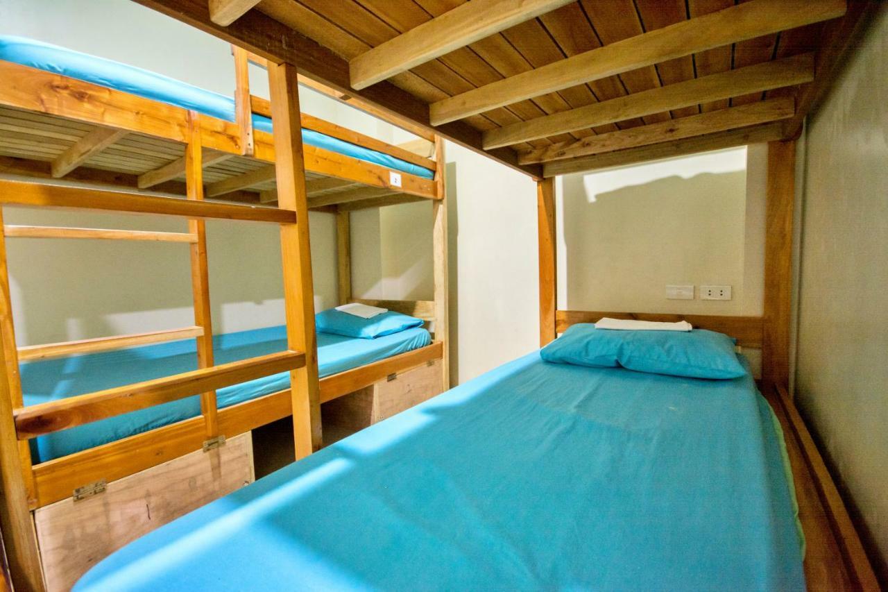Auberge de jeunesse Boracay Backpackers à Balabag  Extérieur photo
