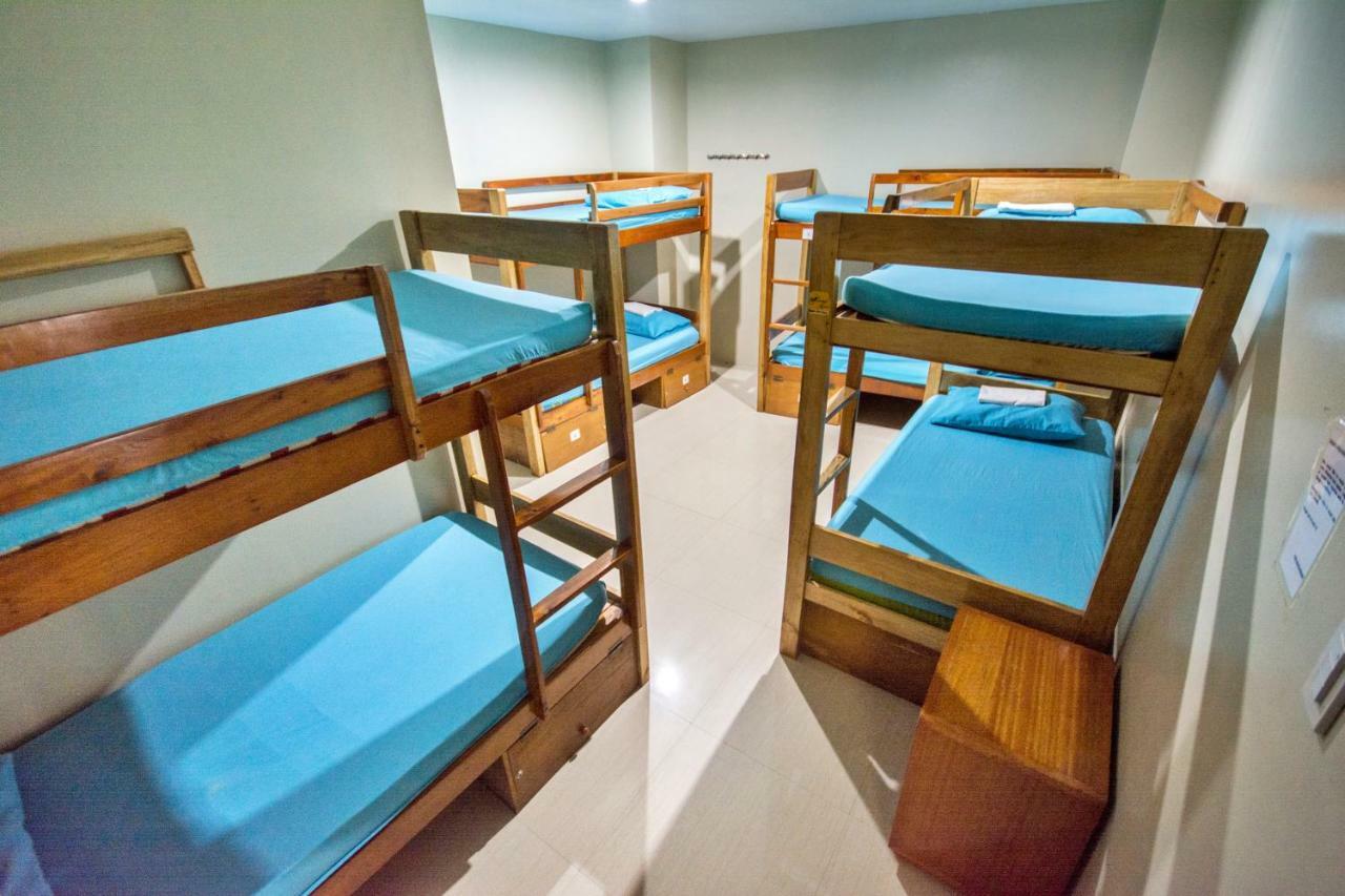 Auberge de jeunesse Boracay Backpackers à Balabag  Extérieur photo
